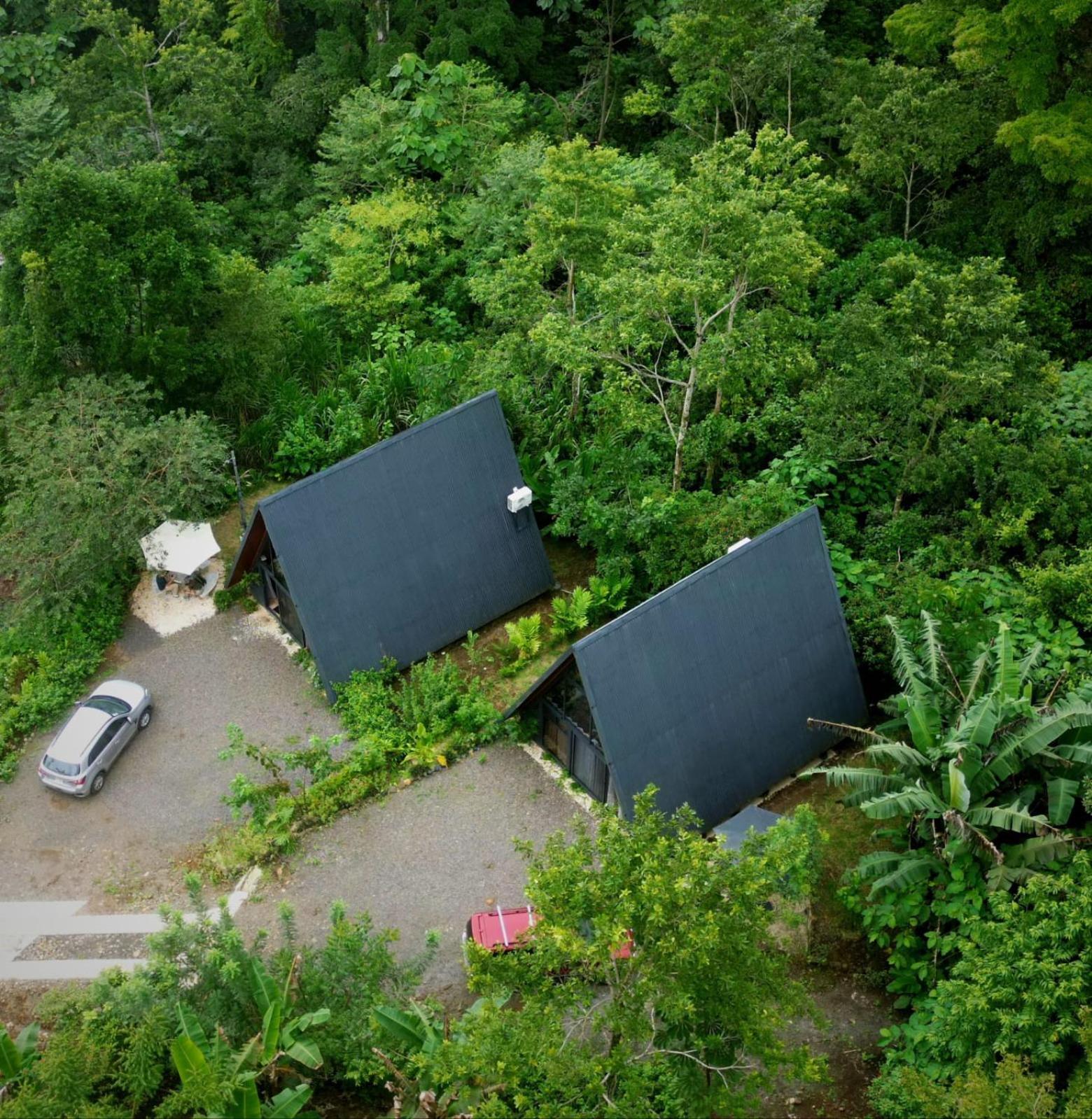 Yarumo Lodge, Rio Celeste Black Chalets Bijagua Exterior foto