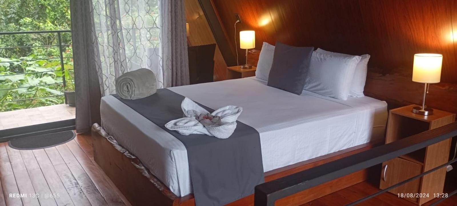 Yarumo Lodge, Rio Celeste Black Chalets Bijagua Exterior foto